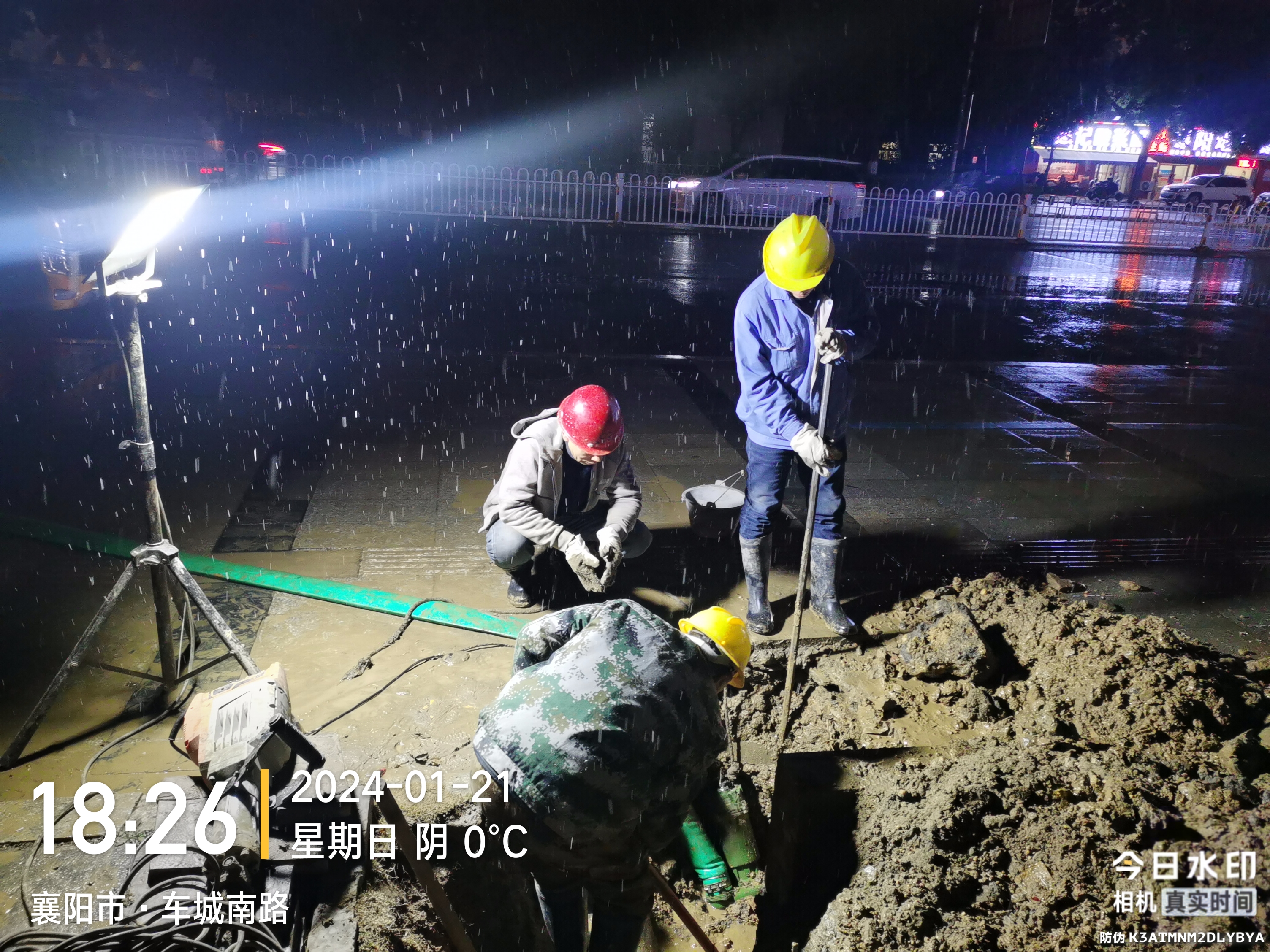 保障供水，樊城管網(wǎng)“凍”真格！